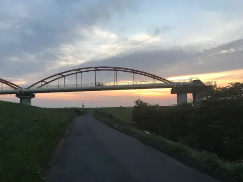 夕焼けと水道橋